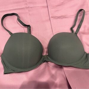 pink / victoria’s secret green bombshell push up bra 34B